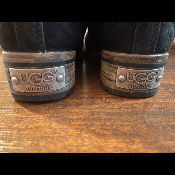 UGG Endell Suede Harness Boot - Picture 5 of 8